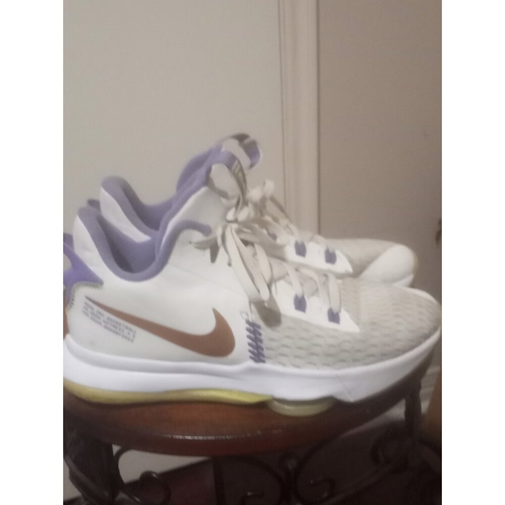 Nike Shoes Men's Size 10 Lebron Witness 5 Basketball Gym White Bronze CQ9380-102